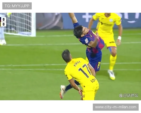 巴萨费兰突破失衡倒地推射仍然破网赢得喝彩